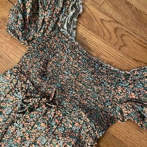 Floral Wild Fable Ruched Detail Dress - Size XS (NWOT)